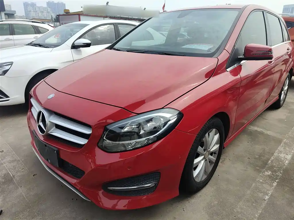 Mercedes-Benz B-Class 2016 — фото 1
