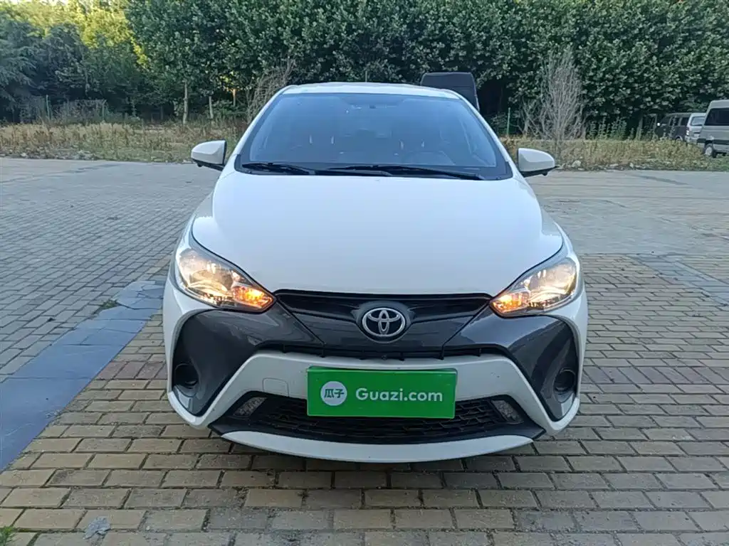 Toyota Yaris L 2021 — фото 3