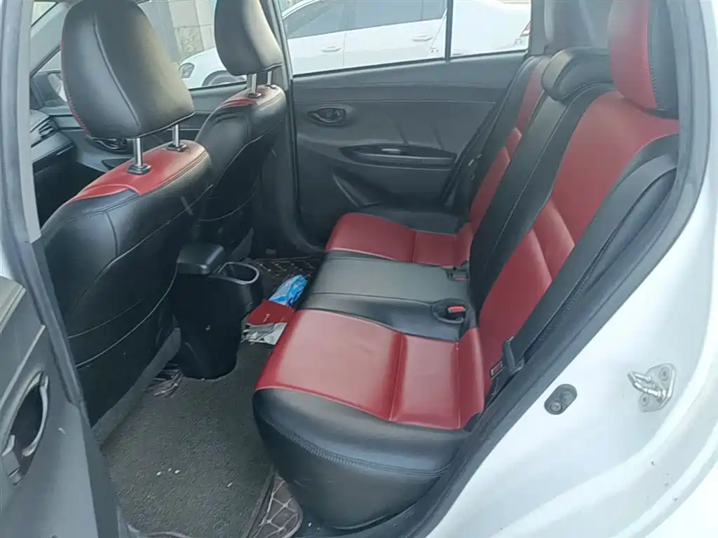 Toyota Yaris L 2021 — фото 17