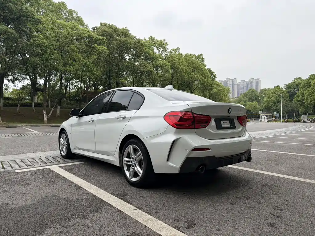 BMW 1 Series 2022