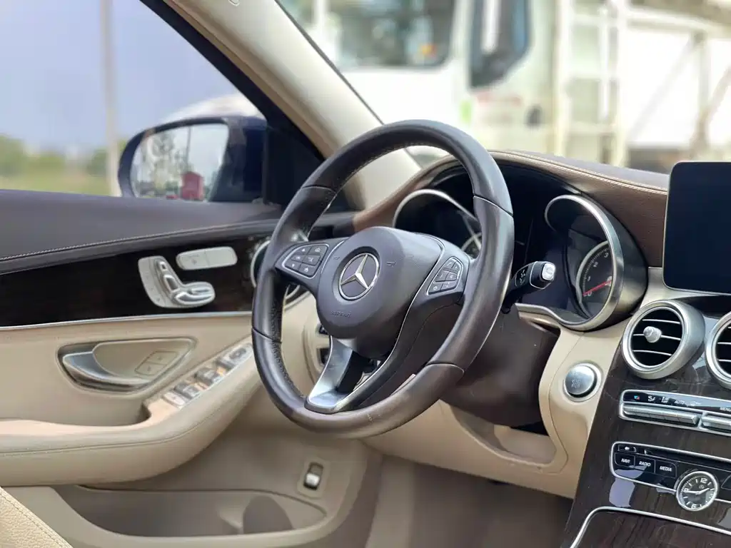 Mercedes-Benz C-Class 2015 — фото 19