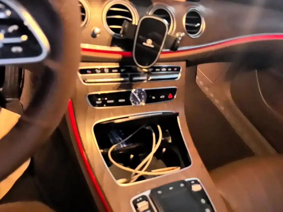 Mercedes-Benz E-Class 2019 — фото 16
