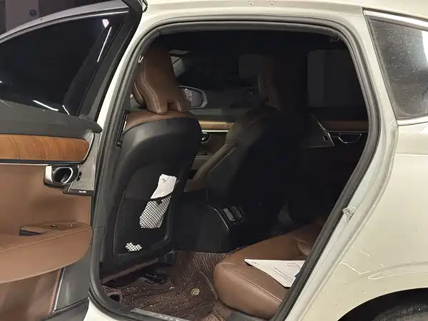 Volvo S90 2021