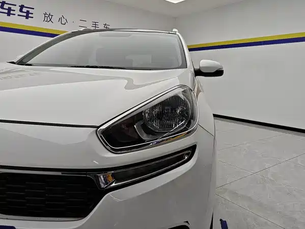 Kia KX3 2015