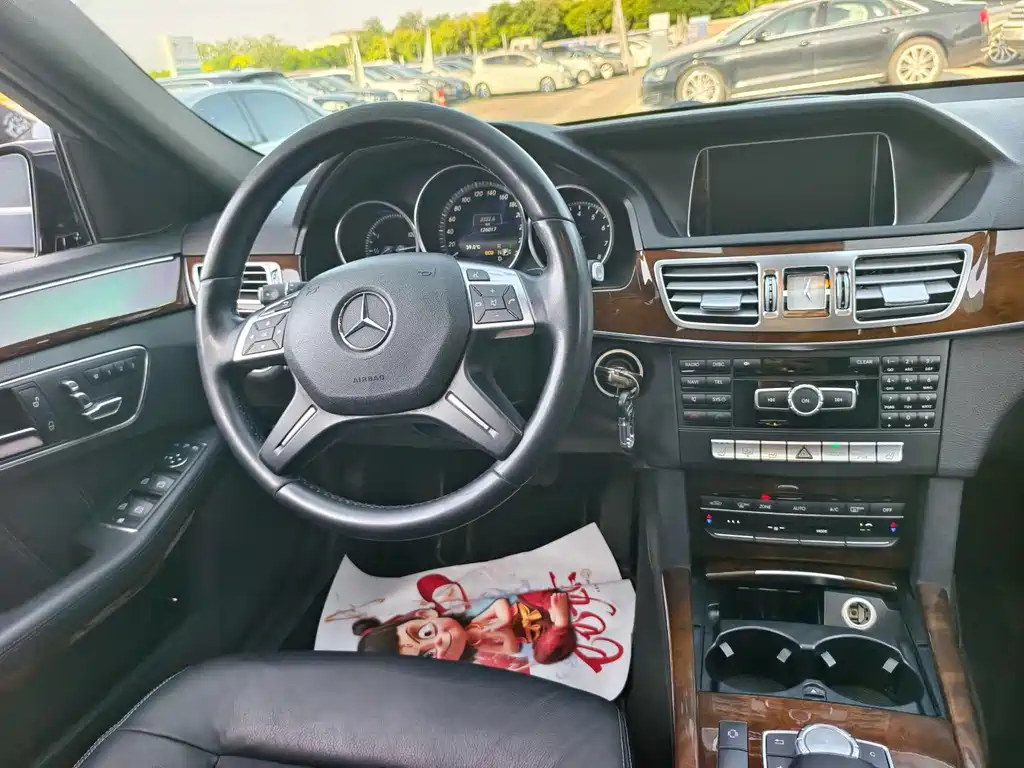 Mercedes-Benz E-Class 2014 — фото 17