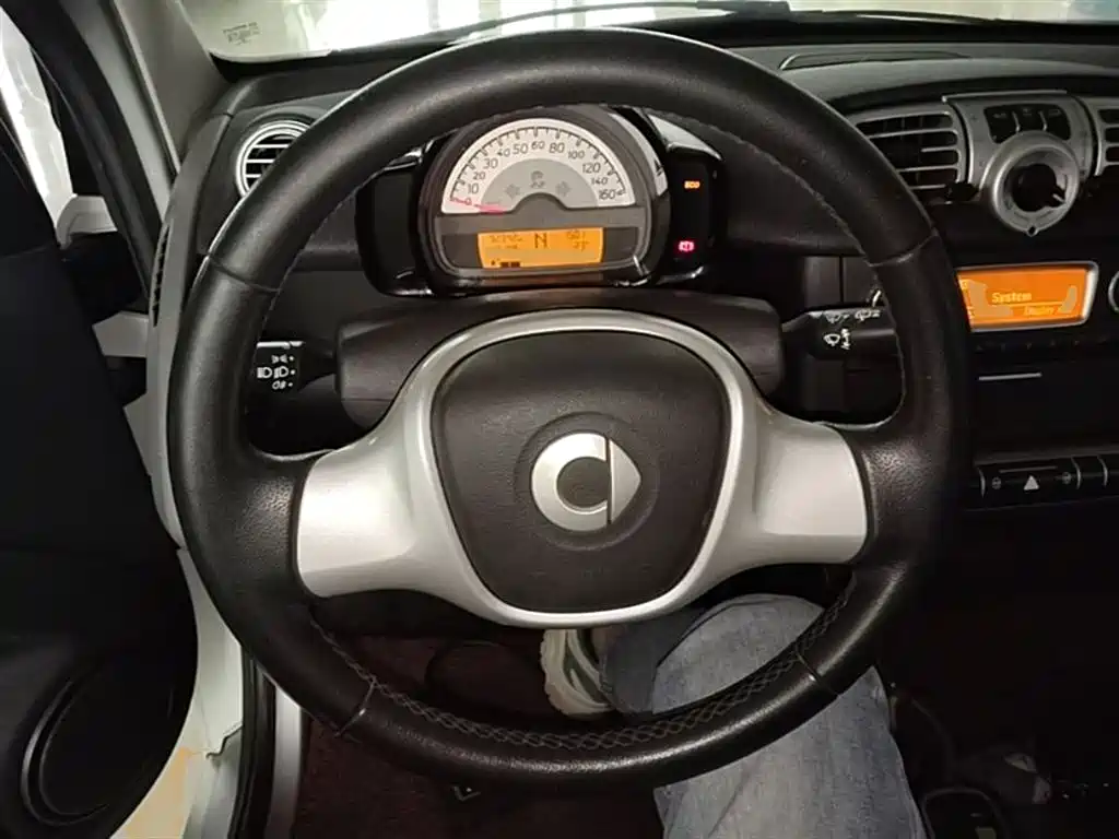 smart Fortwo 2014 — фото 11