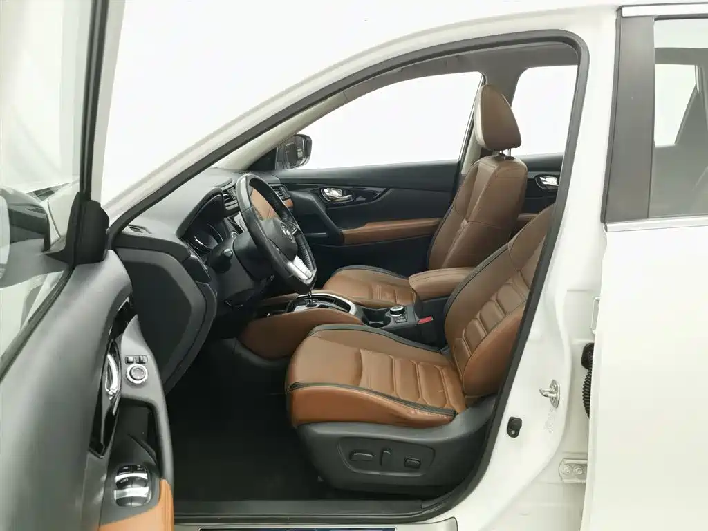 Nissan X-Trail 2017 — фото 10