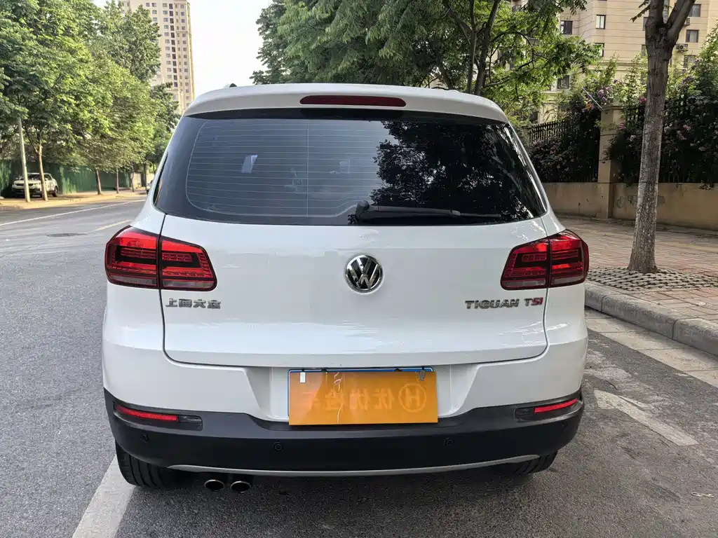 Volkswagen Tiguan 2015 — фото 9
