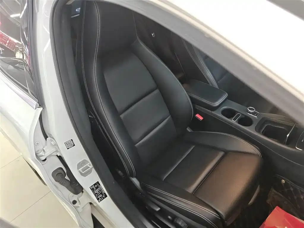 Mercedes-Benz GLA 2017 — фото 17