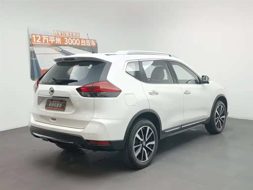 Nissan X-Trail 2017 — фото 2