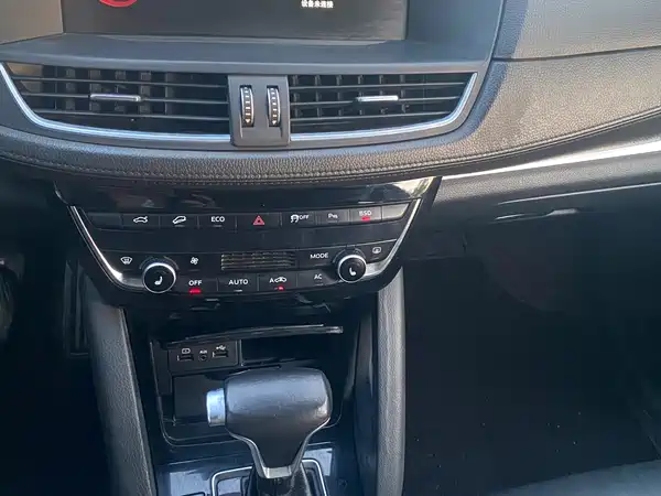 Borgward BX7 2018