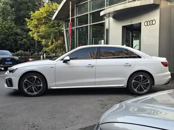 Audi A4L 2024