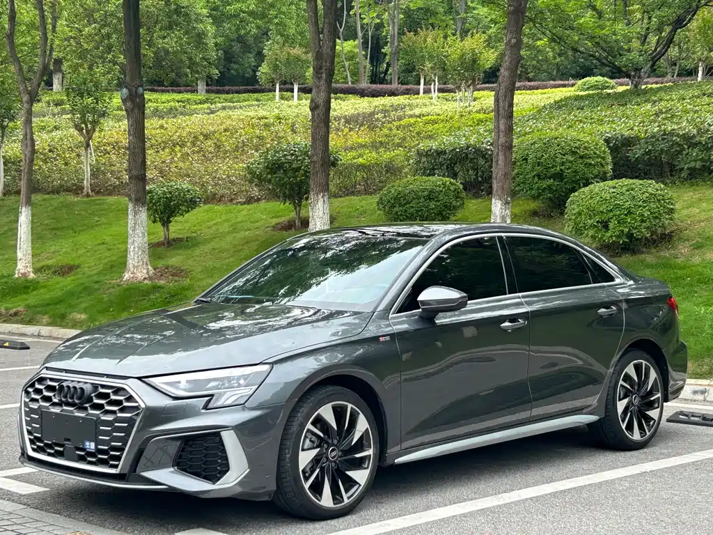 Audi A3 2023 — фото 3
