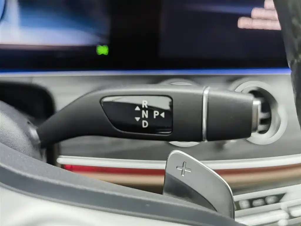 Mercedes-Benz E-Class 2019 — фото 13