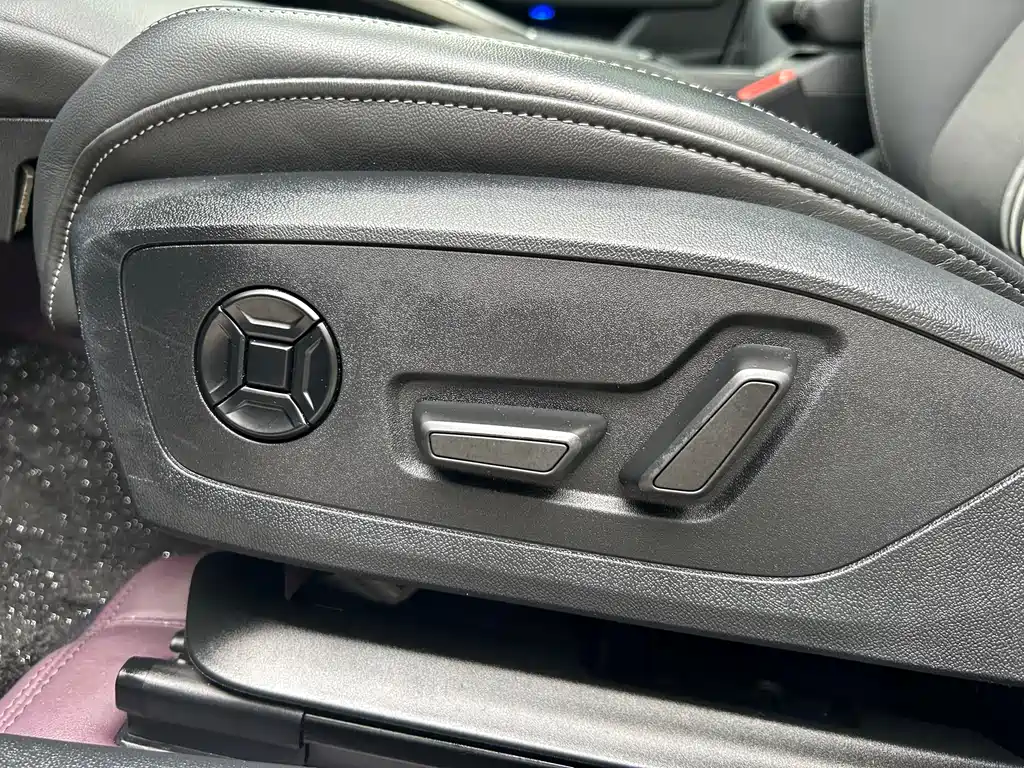 Audi A3 2023 — фото 10