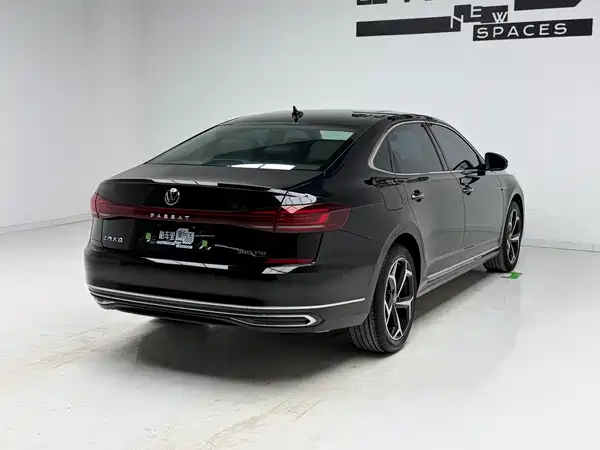Volkswagen Passat 2024