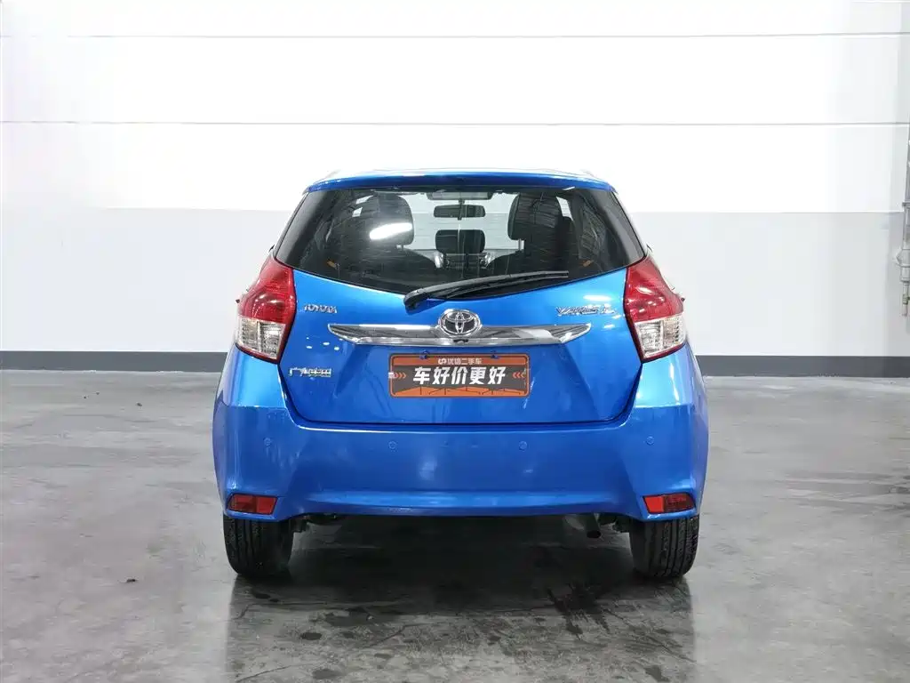 Toyota Yaris L 2014 — фото 4