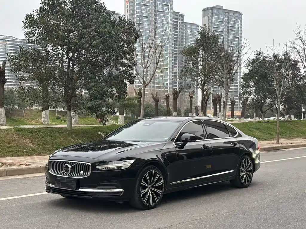 Volvo S90 2021 — фото 1