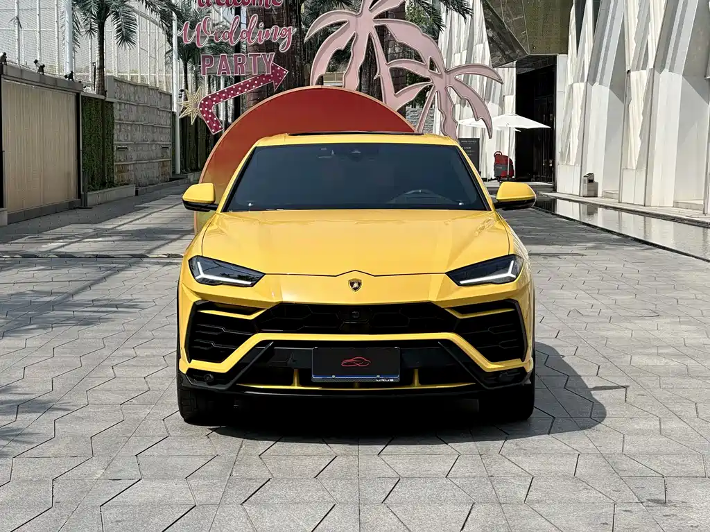 Lamborghini Urus 2022 — фото 2