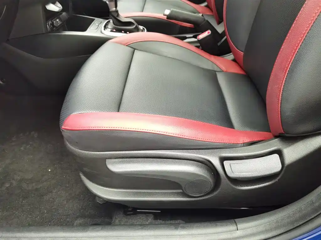 Kia KX Cross 2019 — фото 20
