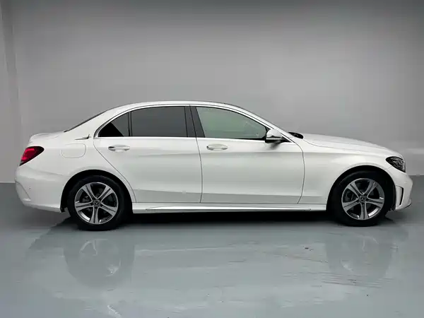 Mercedes-Benz C-Class 2020