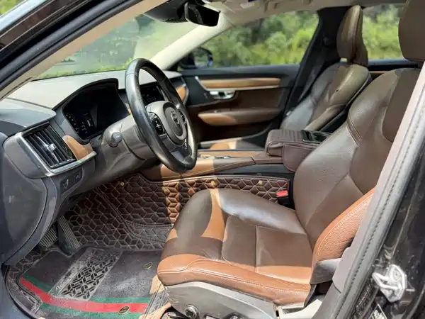 Volvo S90 2019