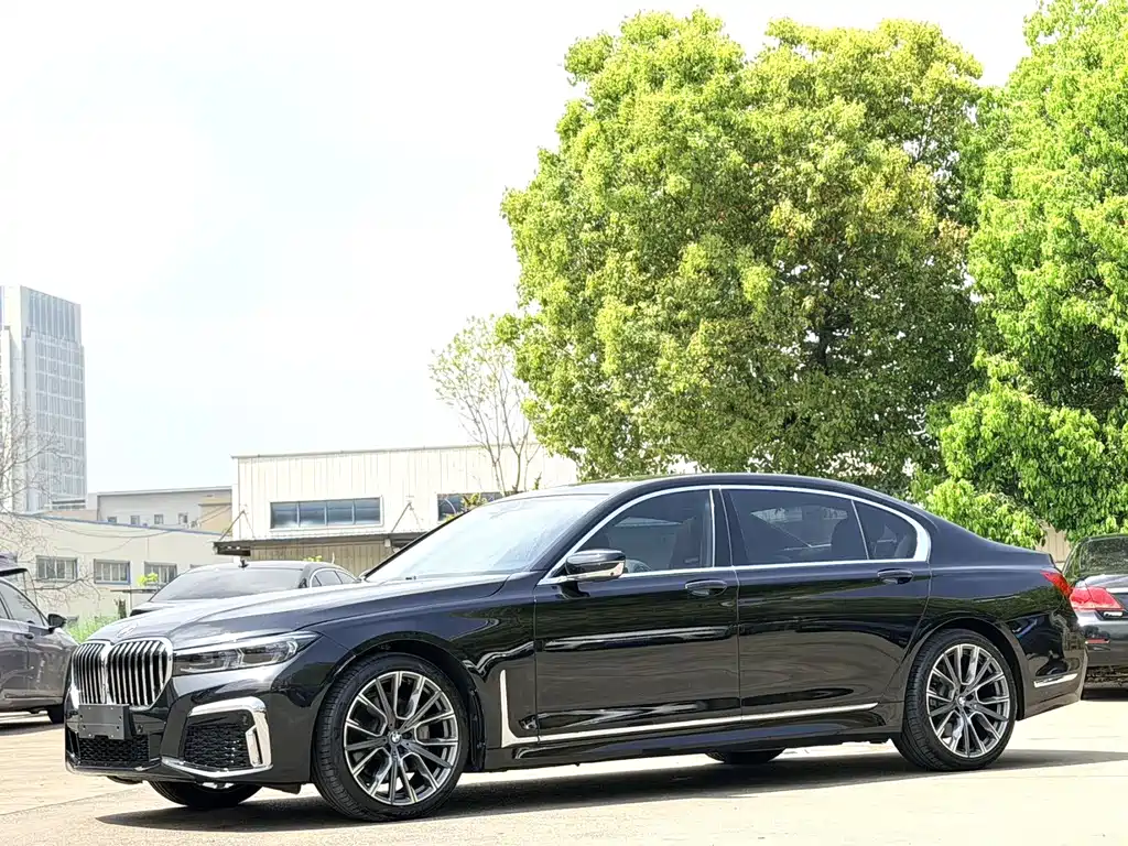 BMW 7 Series 2017 — фото 3