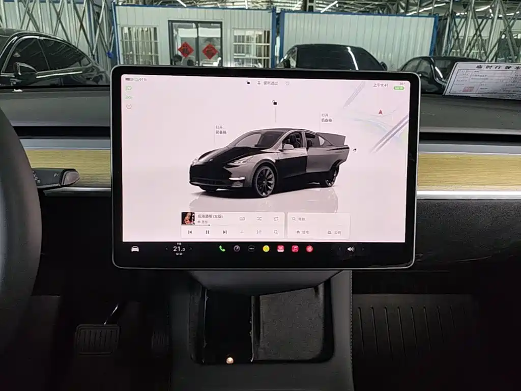 Tesla Model Y 2023 — фото 9