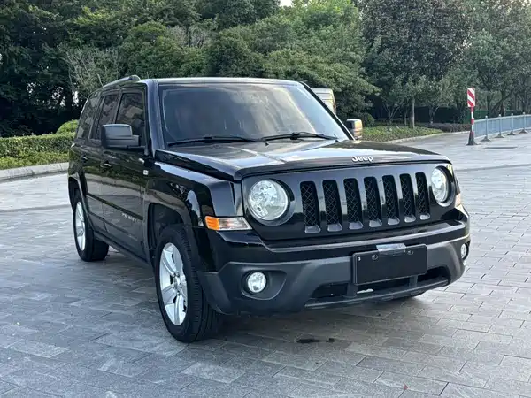Jeep Freelancer 2014