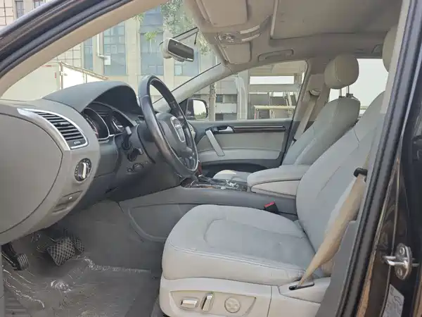 Audi Q7 2011