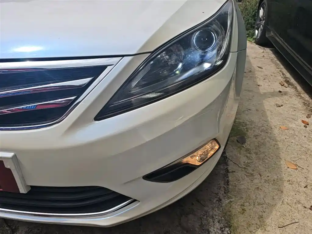 Changan Eado 2017 — фото 24