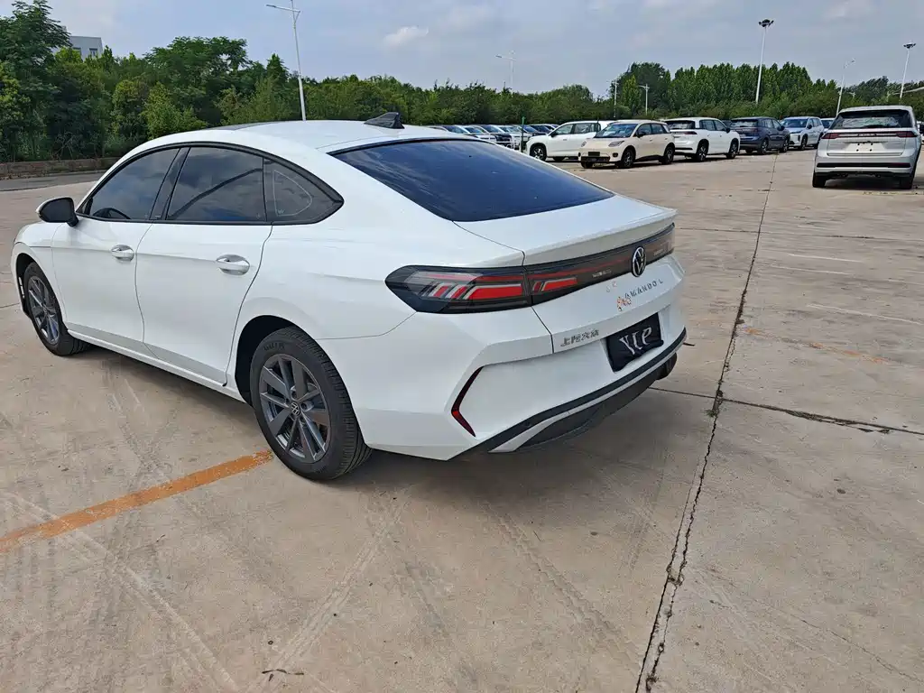 Volkswagen Lamando 2025