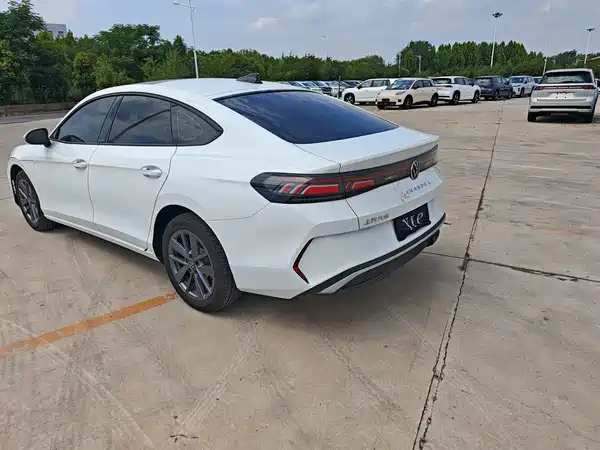 Volkswagen Lamando 2025