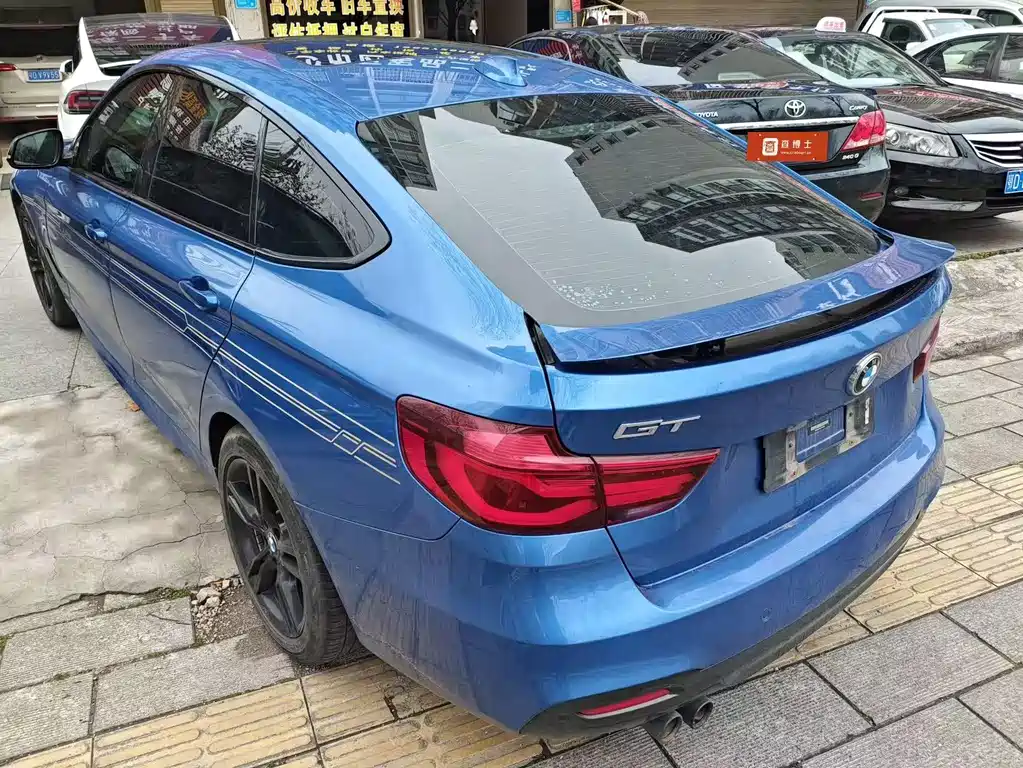 BMW 3 Series GT 2019 — фото 11