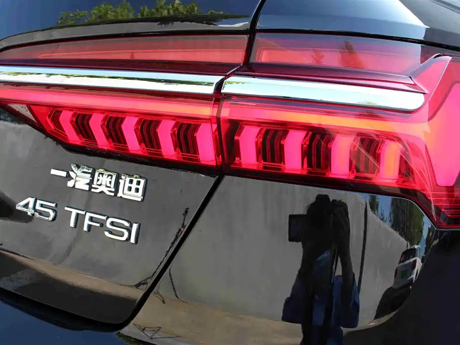Audi A6L 2021 — фото 11