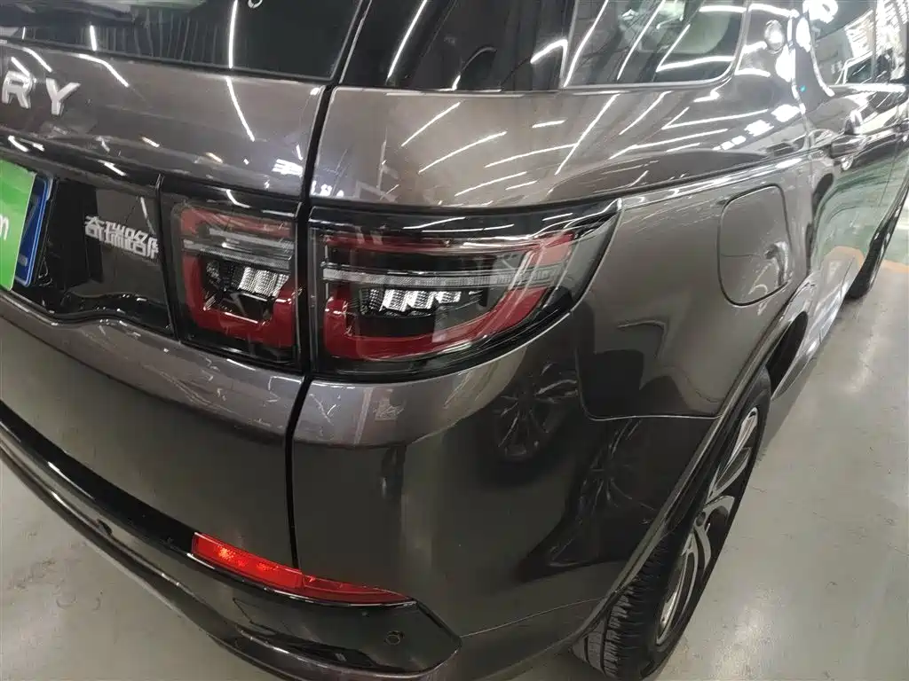 Land Rover Discovery Sport 2022 — фото 8