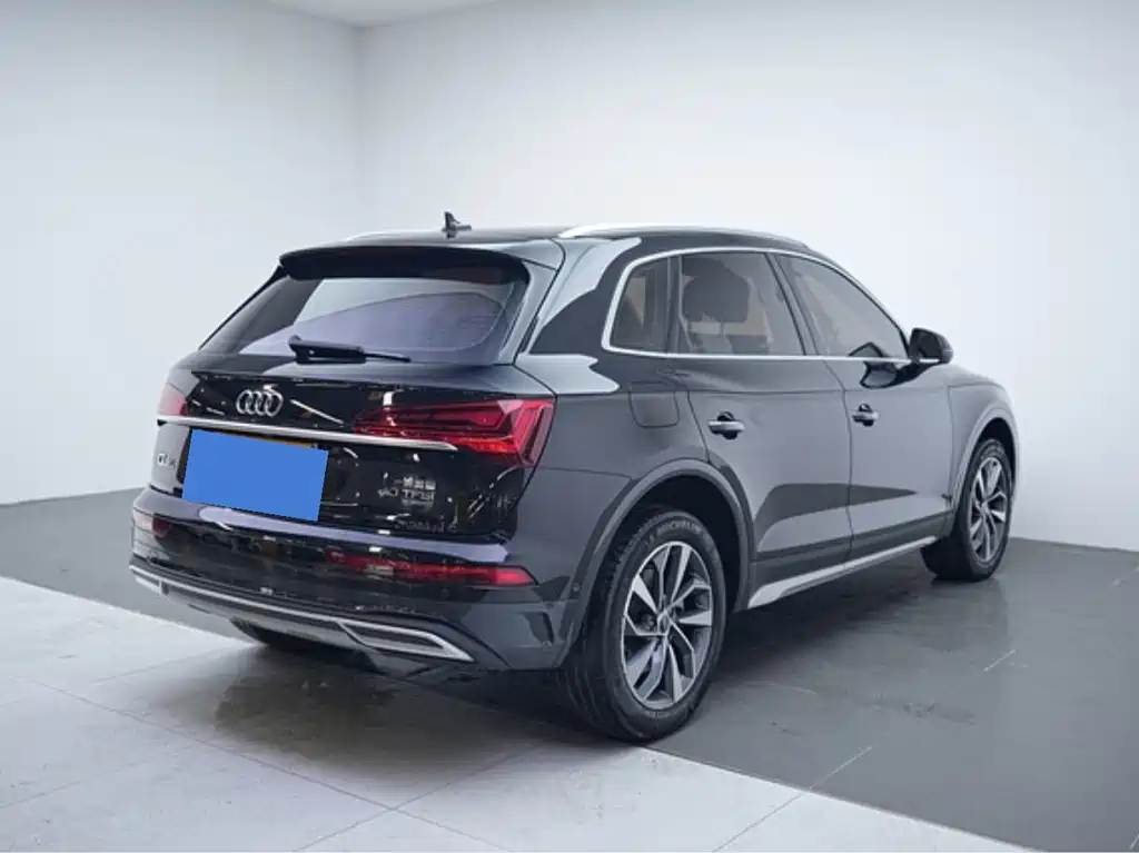 Audi Q5L 2022 — фото 7