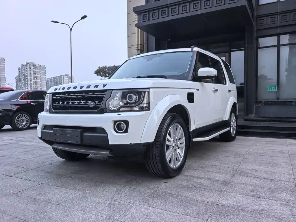 Land Rover Discovery 2015 — фото 18