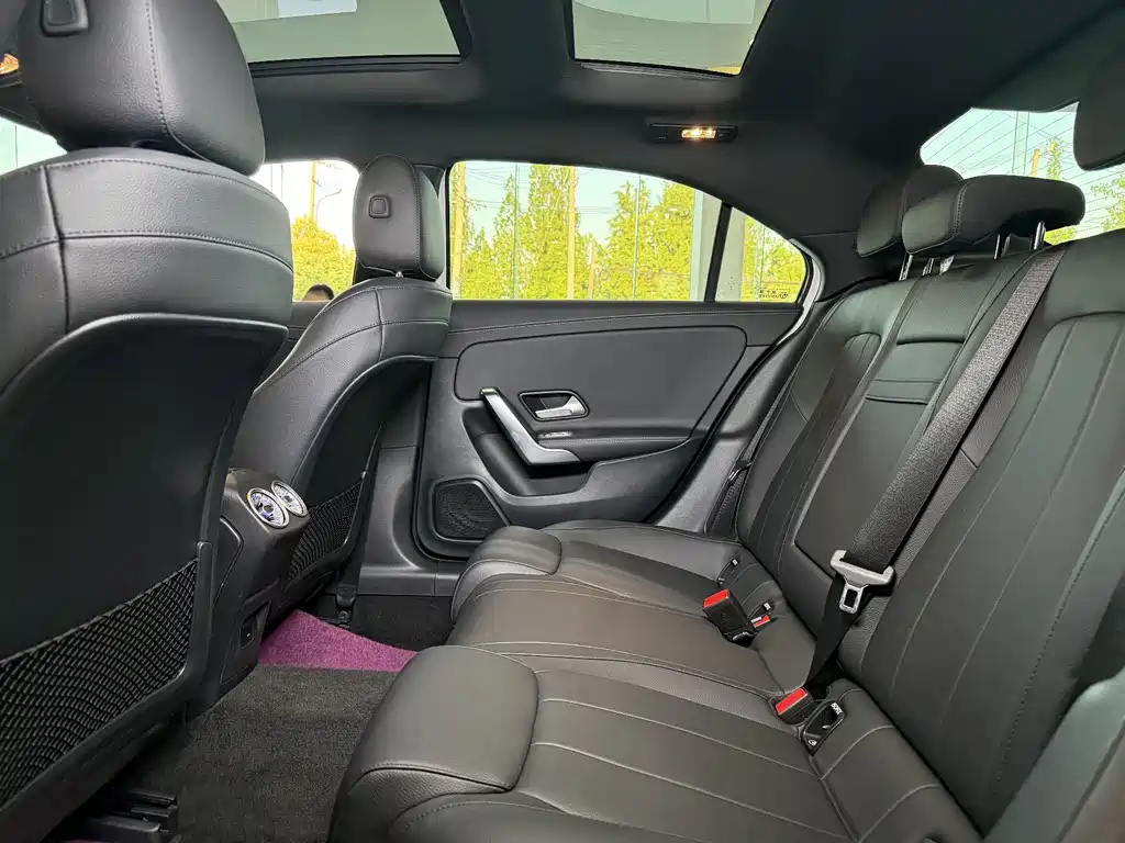 Mercedes-Benz A-Class 2021 — фото 13