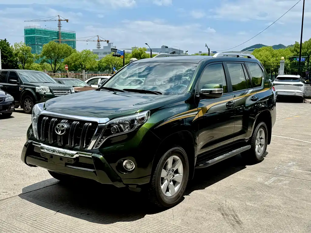 Toyota Prado 2015 — фото 3