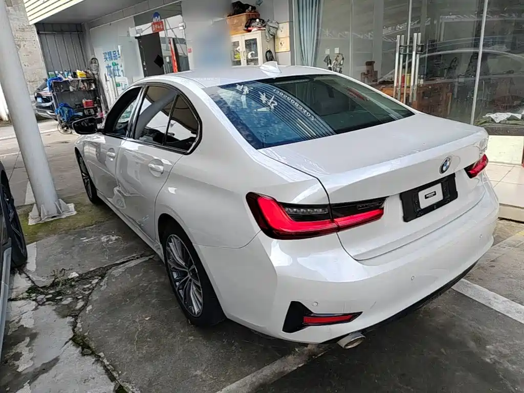 BMW 3 Series 2022