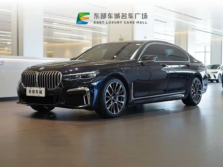 BMW 7 Series 2020 — фото 1