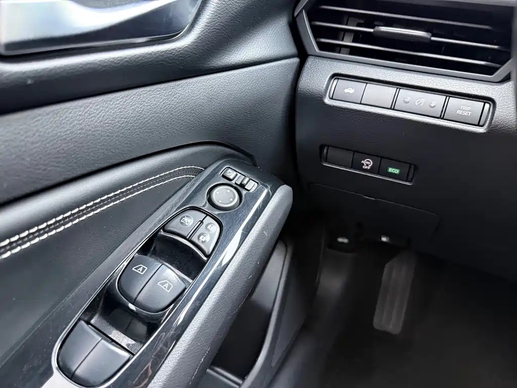 Nissan Teana 2022 — фото 13