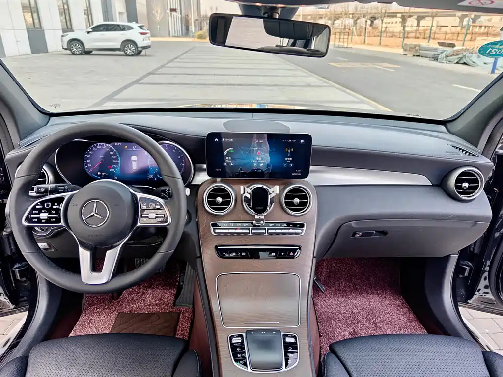 Mercedes-Benz GLC 2020 — фото 21