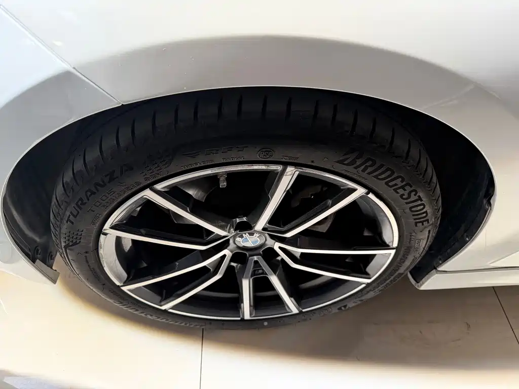 BMW 3 Series 2024
