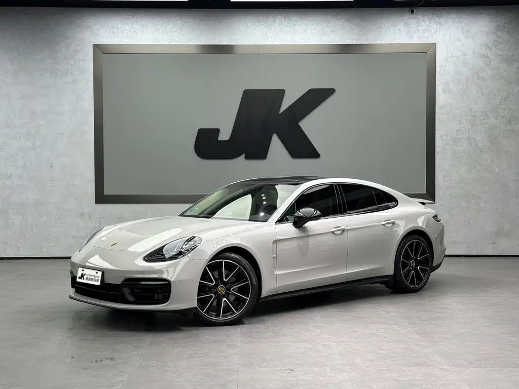Porsche Panamera 2022