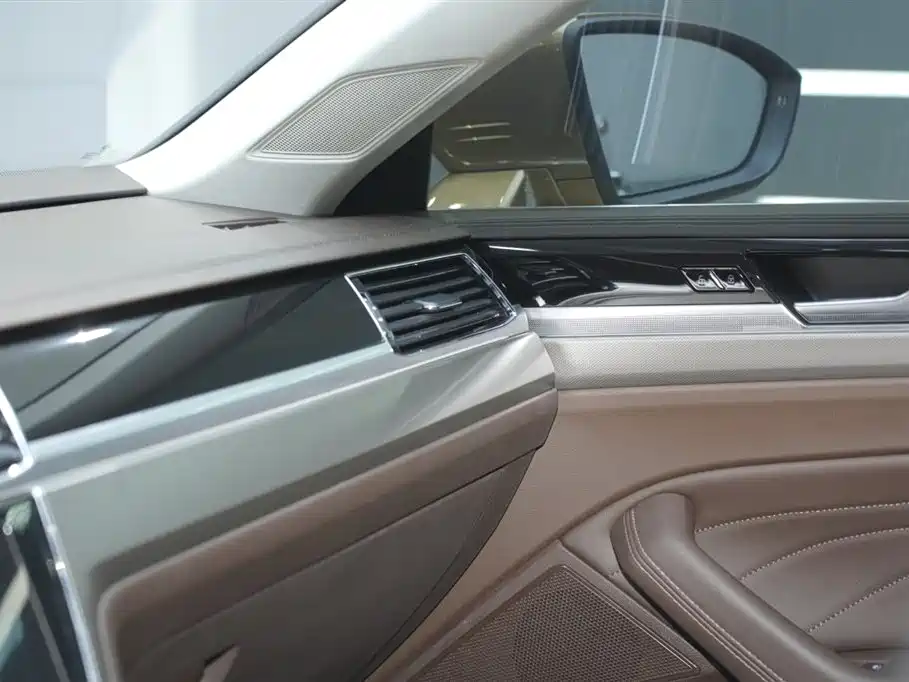 Volkswagen Phideon 2022 — фото 20