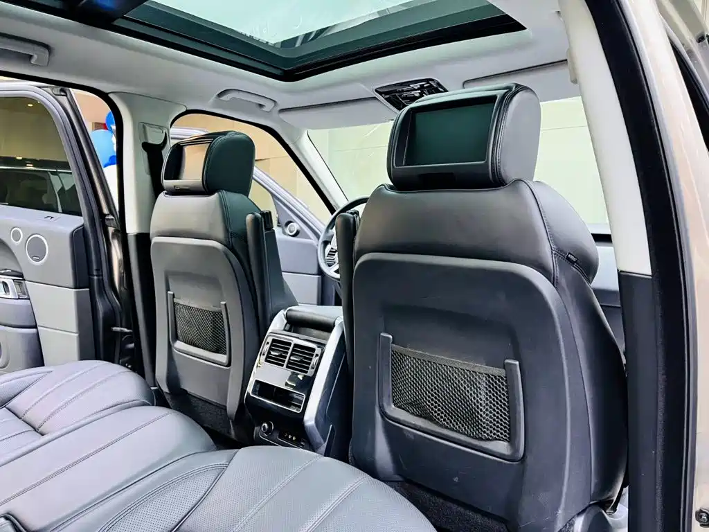 Land Rover Range Rover Sport 2017 — фото 16