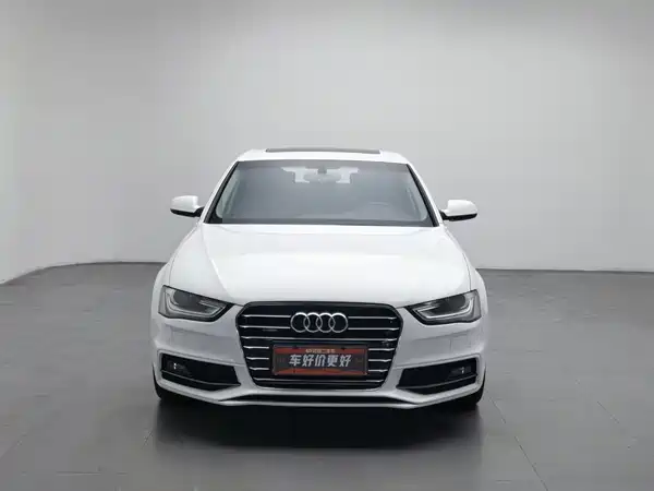 Audi A4L 2015