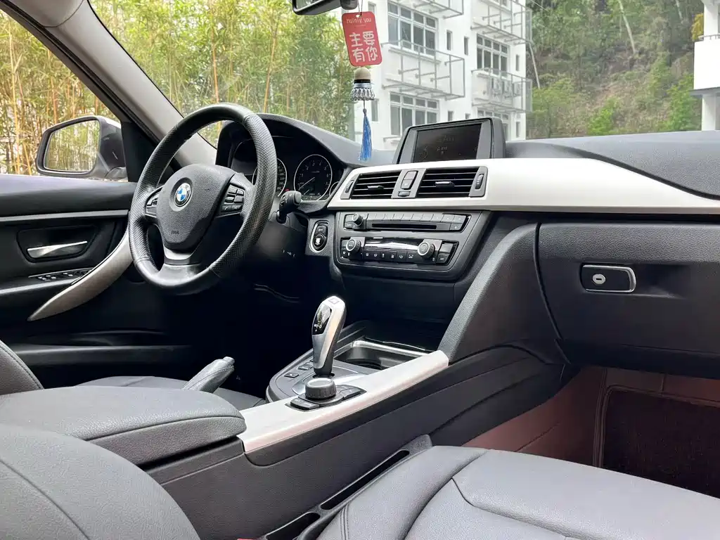 BMW 3 Series 2015 — фото 6